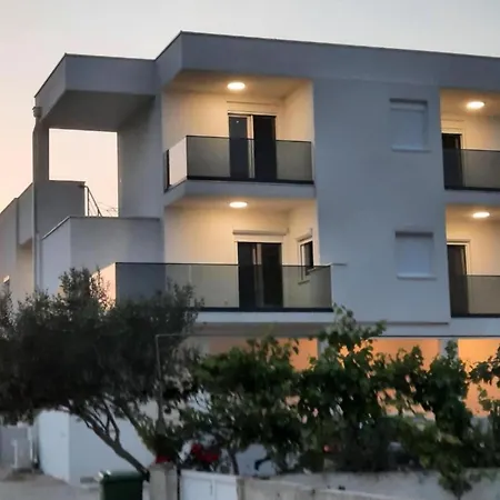 Matkovi - Two Bedroom 1 아파트