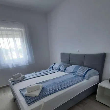 Apartment Matkovi - Two Bedroom 1 Vir